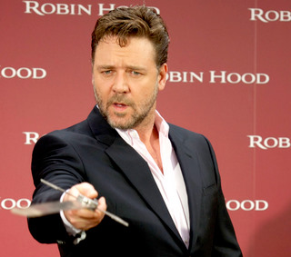 Russell Crowe Bashed Pregnant Lady Over Circumcision Inquiry